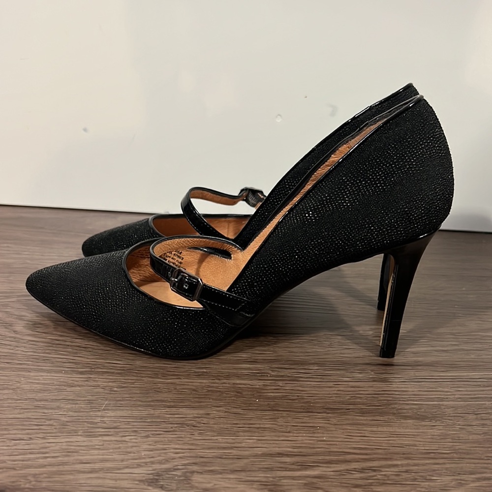 HALOGEN black high heel pointed toe pumps